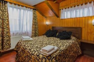 Descubre los Mejores Moteles en Última Esperanza, Chile: Precios y Reservas