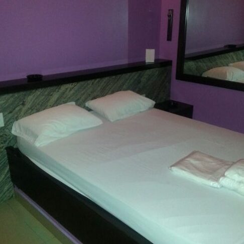 motel las mil y una noches